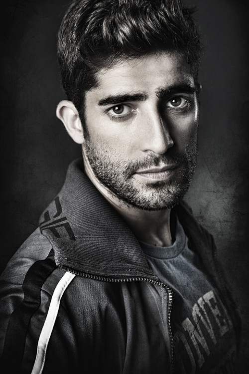 Photo of Alberto Ferreiro, Acting