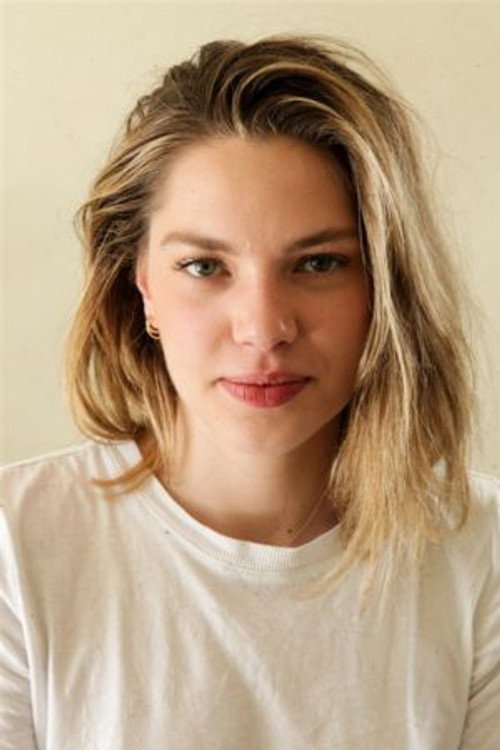 Photo of Ella Pellegrini, Acting