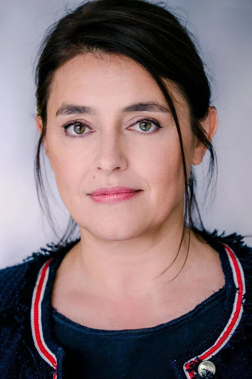 Photo of Elisabeth Romano, Acting
