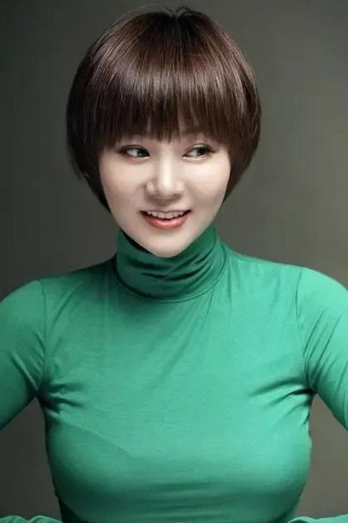 Photo of Yinan Zhou, Acting