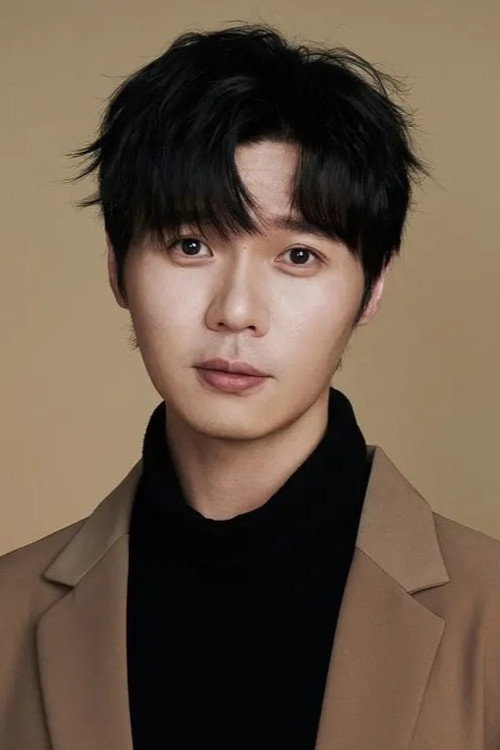 Zuo Lingfeng profile