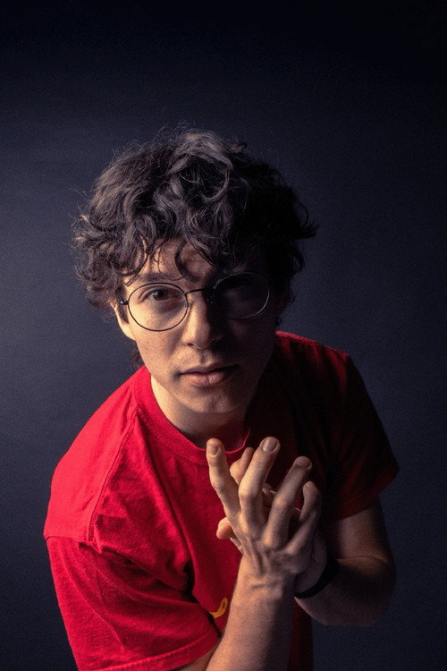 Photo of Oskar Gubo, Camera