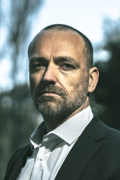 Photo of Luke Hendrickson, Acting