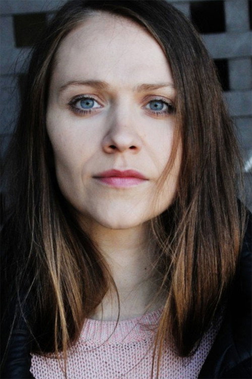 Photo of Larissa Fuchs, Acting