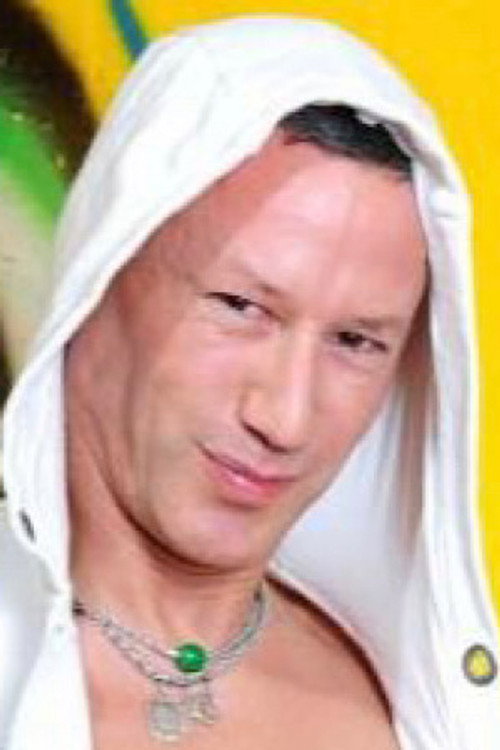 Photo of Chris Tee, Acting
