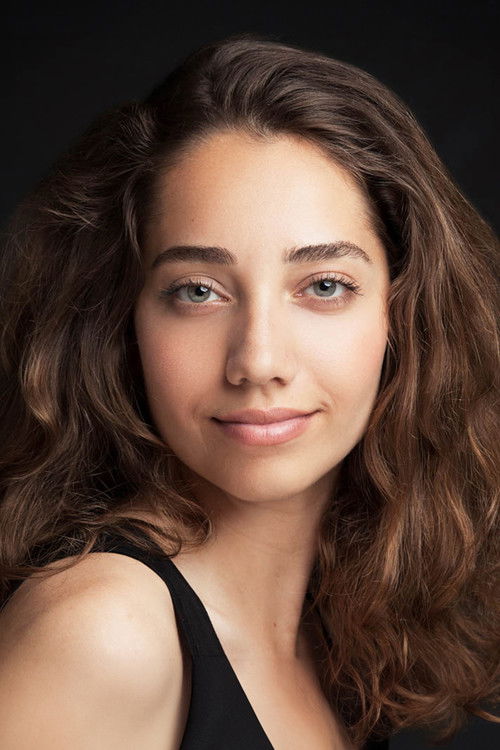 Özge Özaçar profile