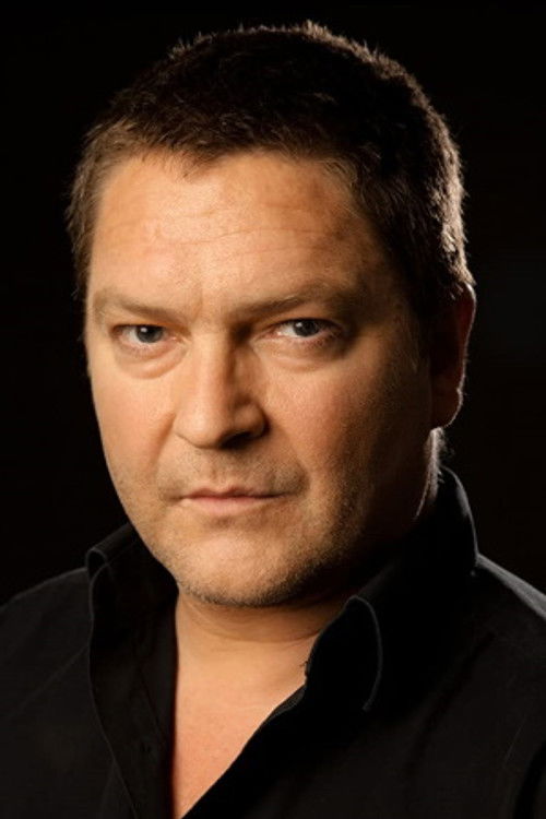 Tom van Bauwel profile