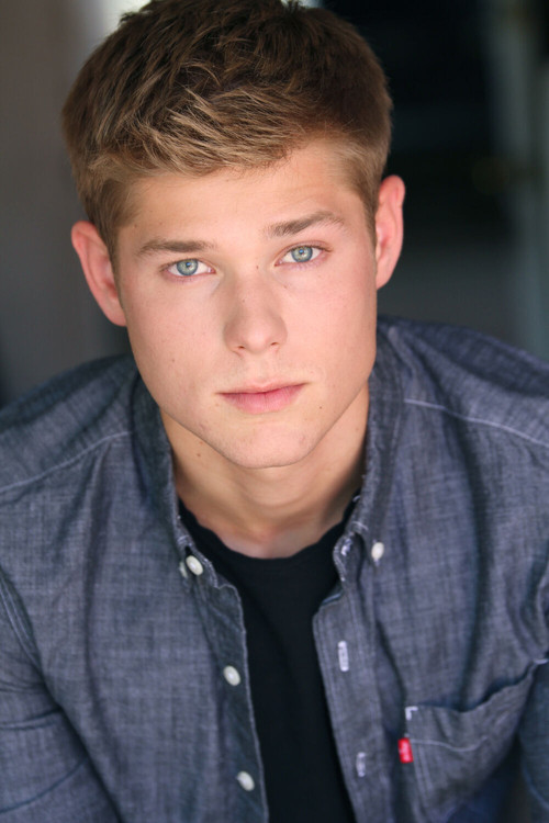 Mason Dye profile