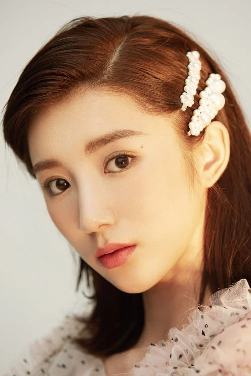 Liang Si Wen profile