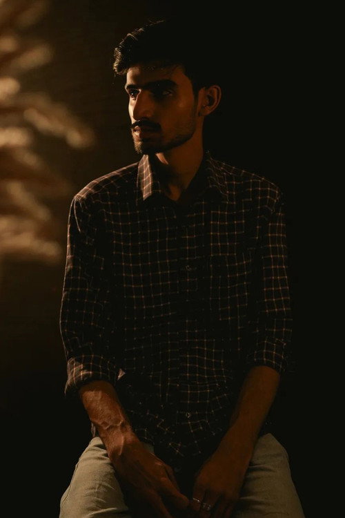 Photo of Mohsin Tariq, Writing