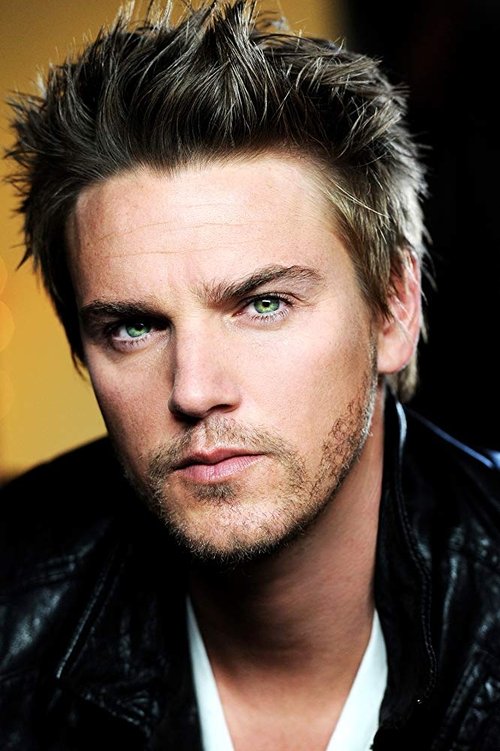 Riley Smith profile
