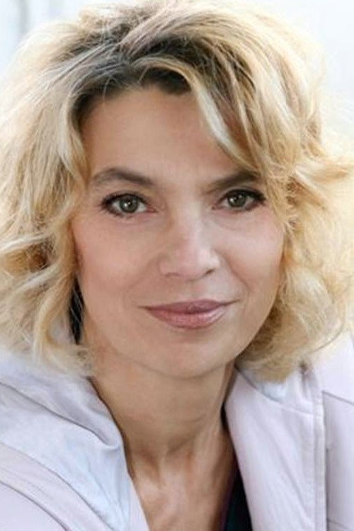 Photo of Isabelle Linnartz, Acting