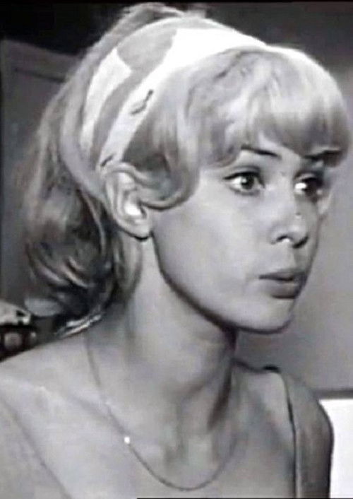 Seule a Paris poster