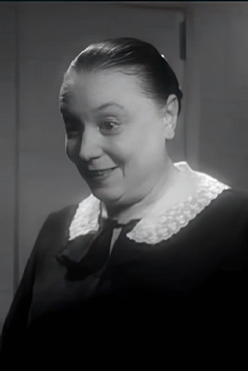 Photo of Clary Monthal, Acting
