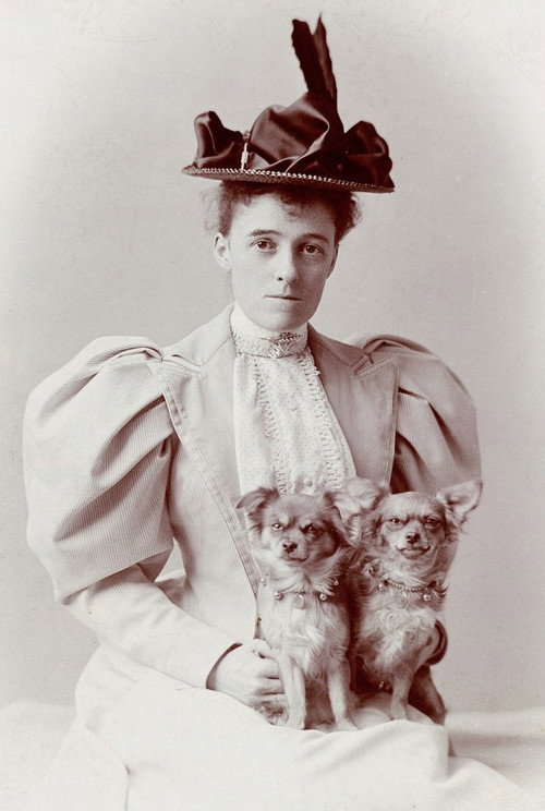 Photo of Edith Wharton, Writing
