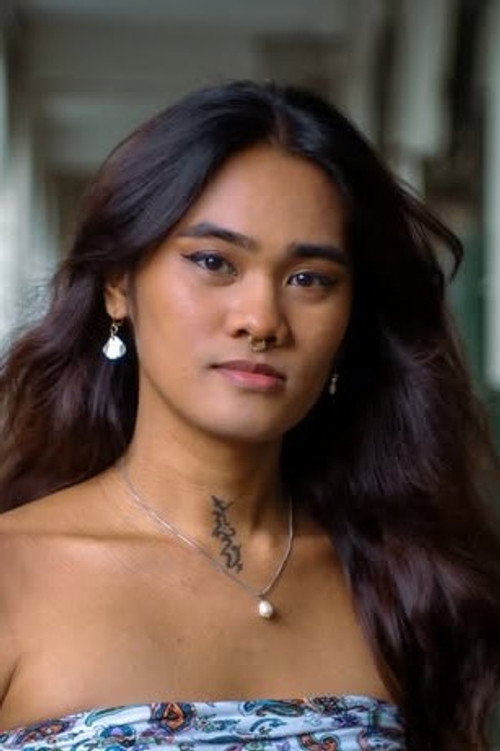 Photo of Serena Magiliw, Acting