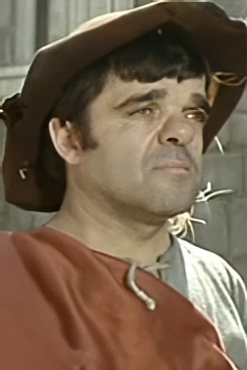 Photo of Roberto, Acting
