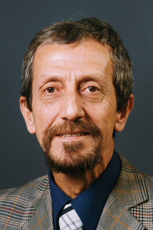 Necdet Yakın profile