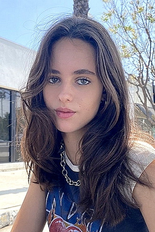 Tess Barthélémy profile