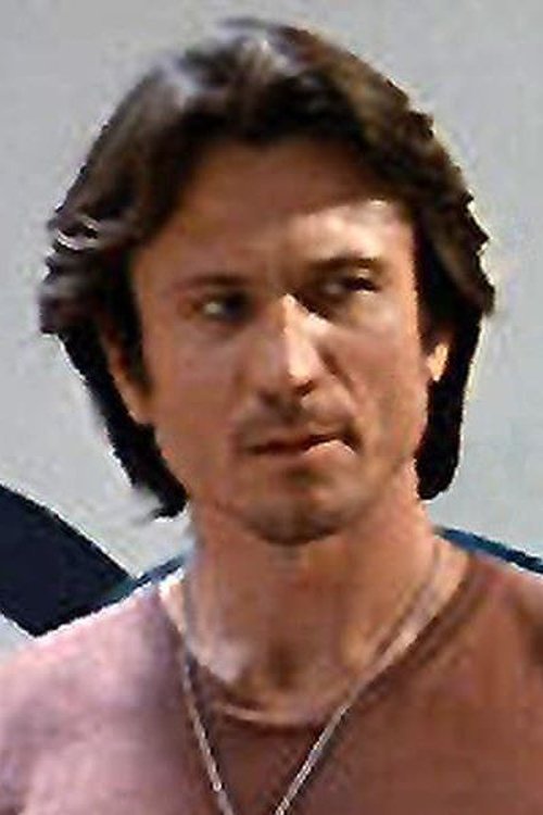 Crofton Hardester profile