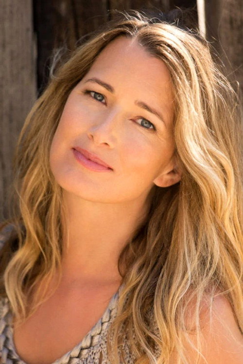 Photo of Suzanne Lanza, Acting