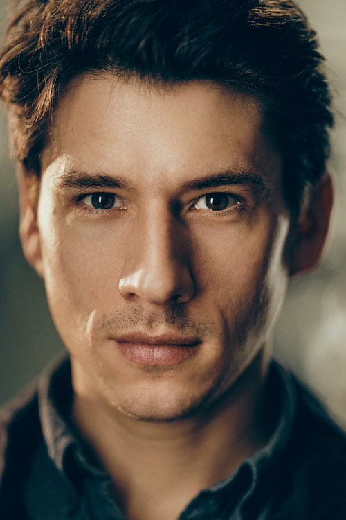 Charles Reston profile