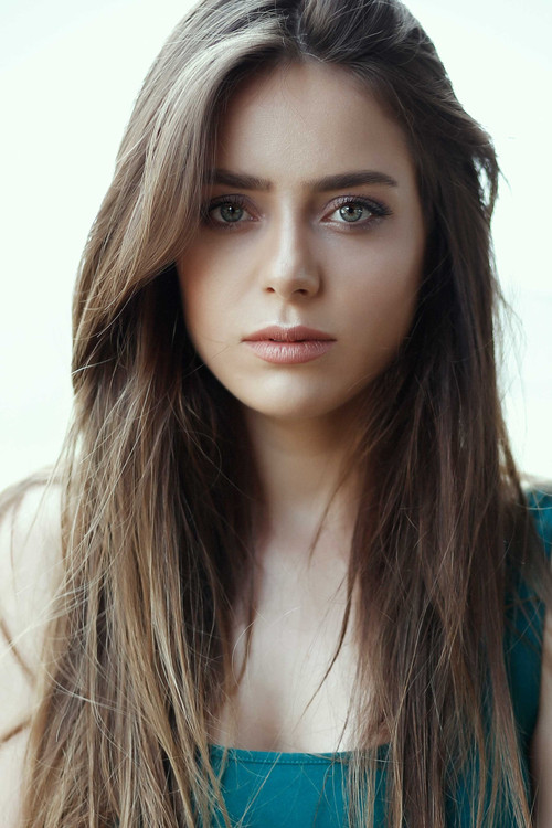 Zeynep Elçin profile