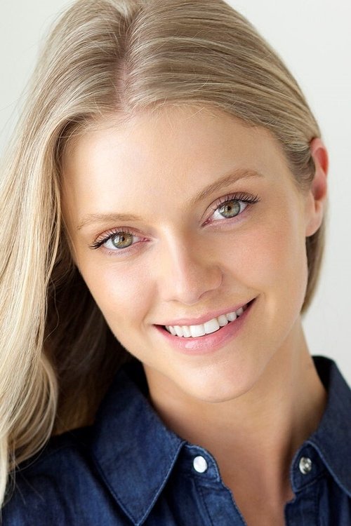 Photo of Elle Evans, Acting