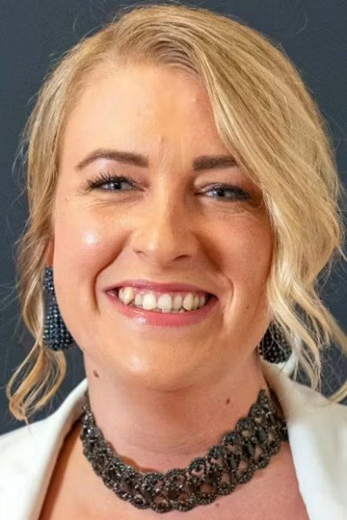 Vicky Knudsen profile