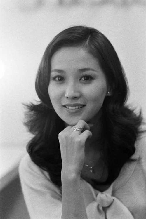 Photo of Shizue Abe, Acting