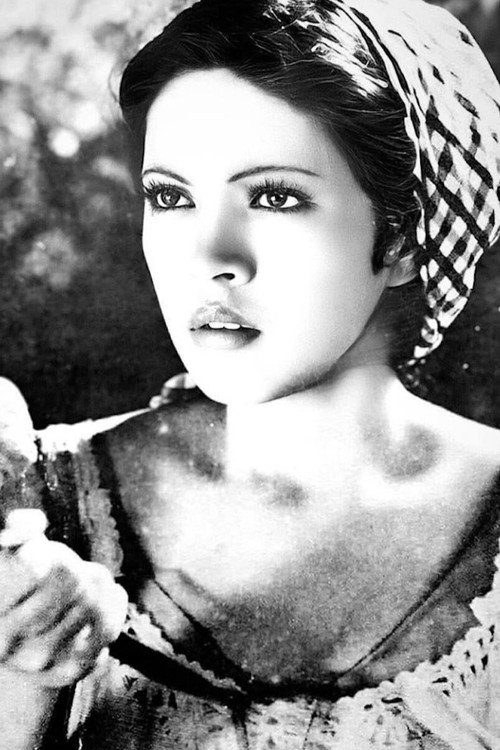 Photo of Rosario Moreno, Acting