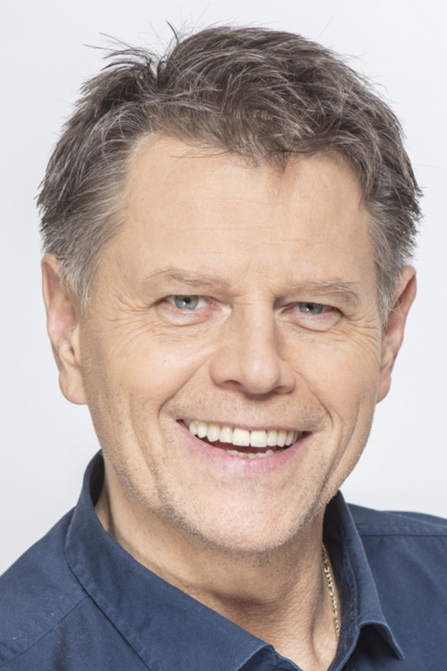 Daniel Junas profile