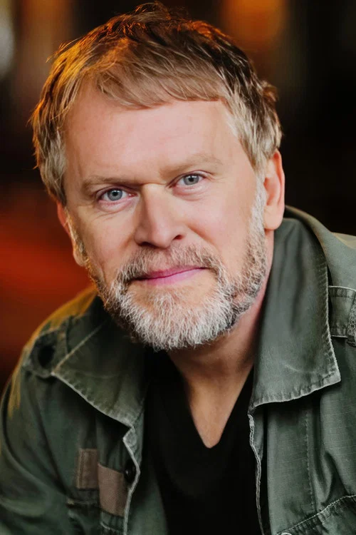 Photo of Dirc Simpson, Acting