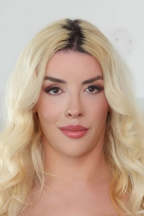 Photo of Leah Hayes, Acting