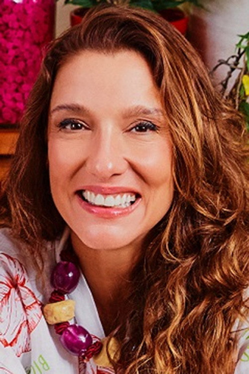 Photo of Isabela Capeto, Acting