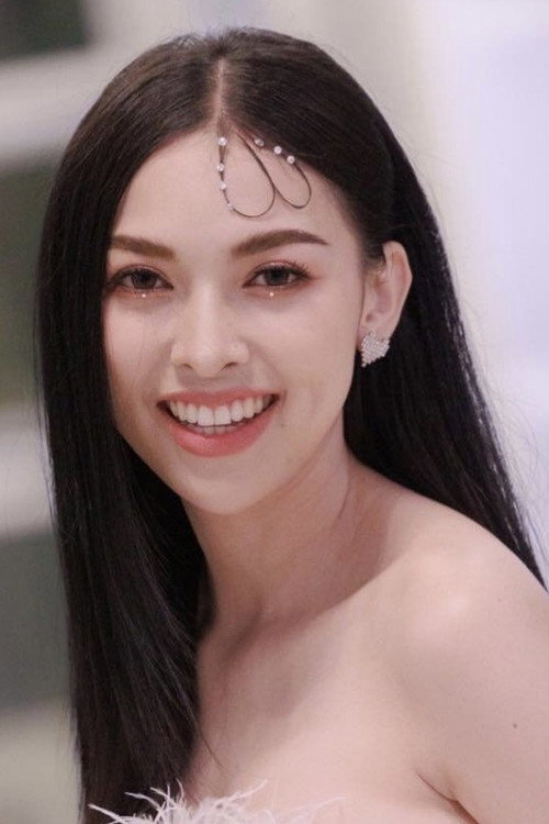 Photo of Suthida Buatik, Acting