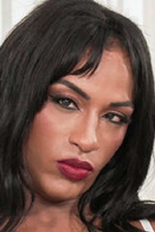 Photo of Julia Maglione, Acting