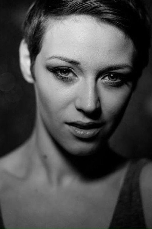 Photo of Laura Marie Howard, Acting