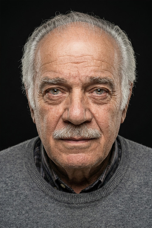 Photo of Niyazi Er, Acting