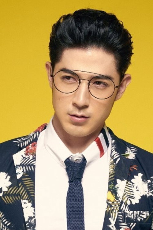 Photo of Uyan Tien, Acting