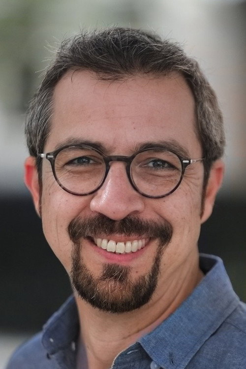 Photo of Farhad Vilkiji, Art