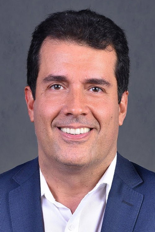 Photo of André Trigueiro, Acting