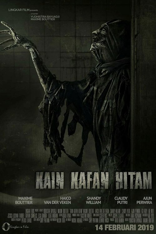 Movie poster for Kain Kafan Hitam (2019)