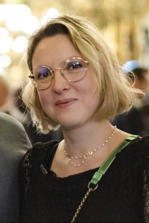 Photo of Cathy Kostova, Art