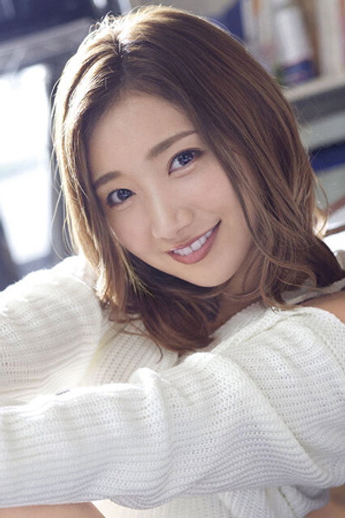 Photo of Anna Kami, Acting
