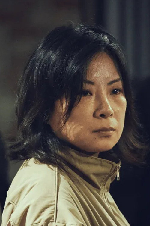 Photo of Joyce Liu, Writing