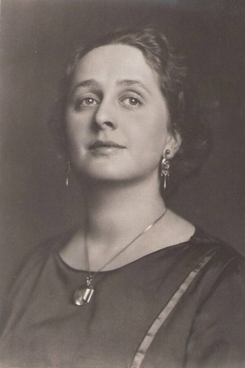 Photo of Lili Beck, Acting