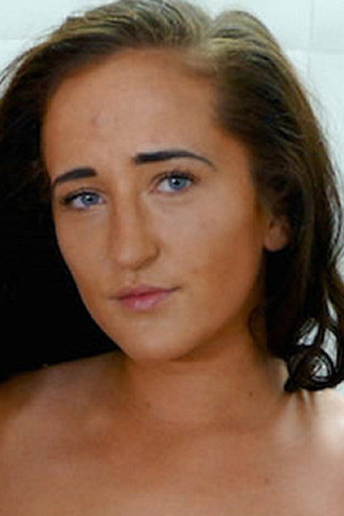 Photo of Isabella Bangs, Acting