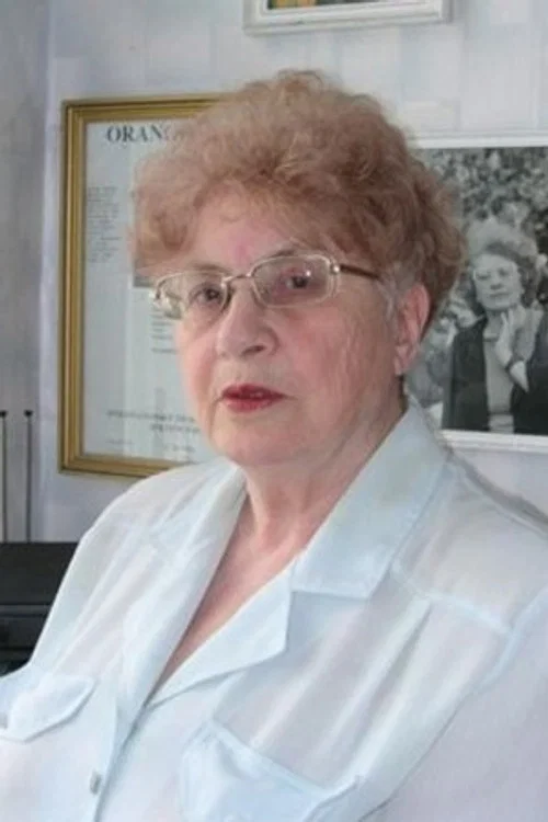 Photo of Eleonora Milova, Writing