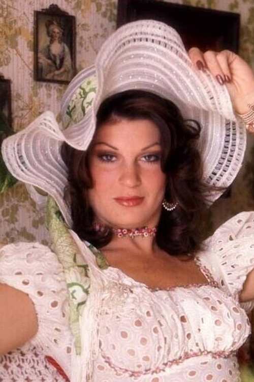 Photo of Lesllie Bovee, Acting